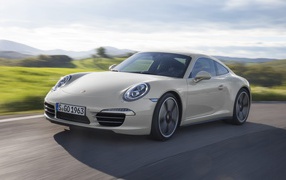 	 White Porsche 911
