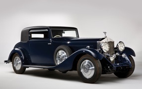 	 Rolls Royce blue