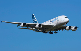 Airbus A380-800