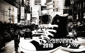 Большая обувь от Converse