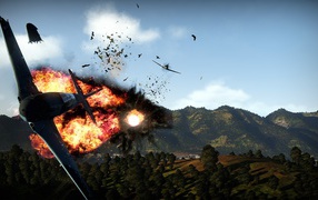 War Thunder the plane has been hit