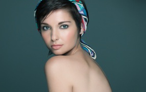 Brunette with a scarf