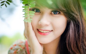 Радость в глазах девушки