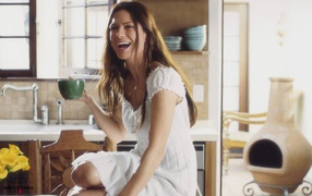 Рона Митра модель