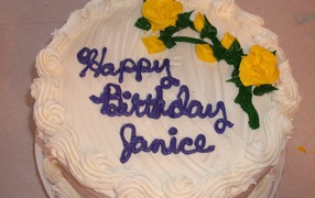 Белый торт на день рождения