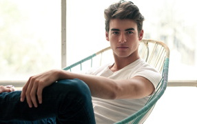 Портрет молодого мужчины