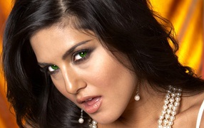 Актриса с зелеными глазами