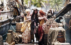 Капитан Джек с двумя дамами