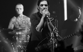 Солист Placebo Брайан Молко