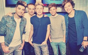 One Direction in studio