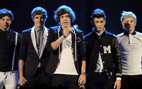 One Direction выступают