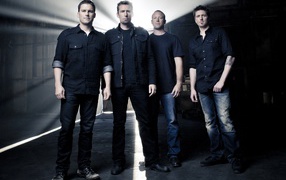 Популярная группа Никэлбек