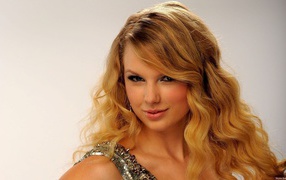 Taylor Swift красивые длинные волосы