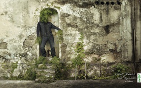 Трава в одежде человека