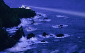 Луч света от маяка