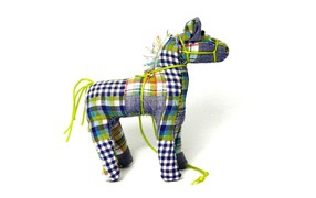 Елочная игрушка лошадка