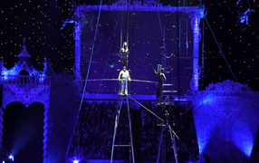 Цирк деда мороза в олимпийском