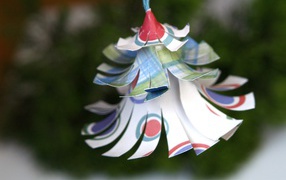 Маленькая Новогодняя елка из бумаги