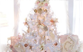 Украшения на новогодней елке в год лошади