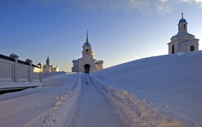The road to the Church in snow