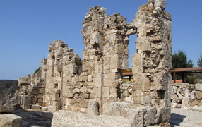 Древние стены Агора Турция