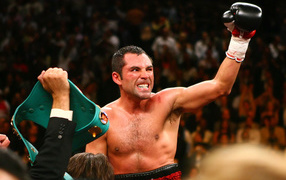 Legendary Boxer Oscar Dela Hoya won the fight
