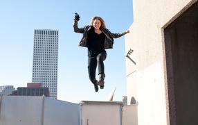 Майли Сайрус в фильме Агент под прикрытием