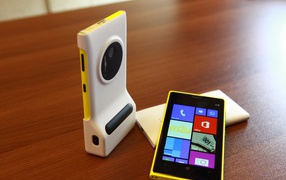 Nokia Lumia 1020 and panel-attachment Nokia Camera Grip