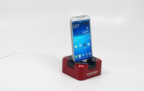 Samsung Galaxy S4 и Dock Rokform