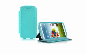 Samsung Galaxy S4 в кожаном чехле