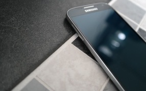 Samsung Galaxy S4 on the table