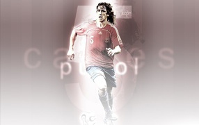 Лучший защитник футболист Барселоны Карлес Пуйоль