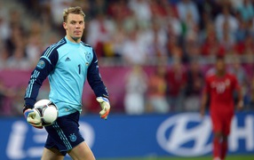  Футболист Баварии Мануэль Нойер