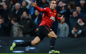 Футболист Манчестер Юнайтед Робин ван Перси забил гол