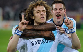 The player of Chelsea David Luiz celebrating victory