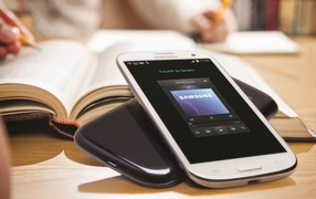 Планшетный компьютер Самсунг