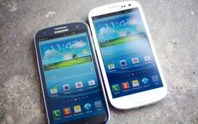 Два Samsung Galaxy S3
