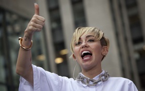 Новый образ Майли Сайрус 2013