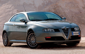 Красивый автомобиль Alfa Romeo 169