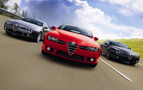 Красивый автомобиль Alfa Romeo brera