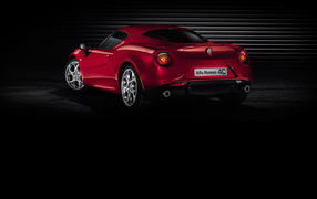 Новый автомобиль Alfa Romeo 4c