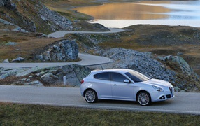 Фото автомобиля Alfa Romeo giulietta 2014
