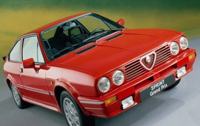 Надежный автомобиль Alfa Romeo alfasud