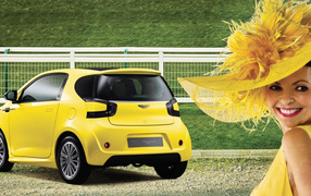 Автомобиль марки Aston Martin модели cygnet