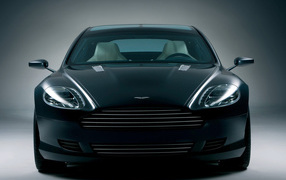Автомобиль марки Aston Martin модели rapide