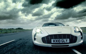 Luxury Aston Martin one 77