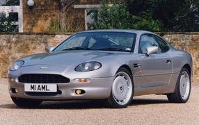 Новый автомобиль Aston Martin db7