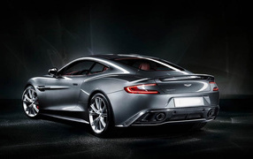 Новая машина Aston Martin 2013