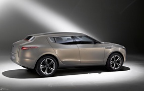 Новый автомобиль Aston Martin lagonda