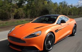 Новый автомобиль Aston Martin top gear